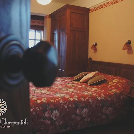 Archontiko Charpantidi 2* Παρθενώνας